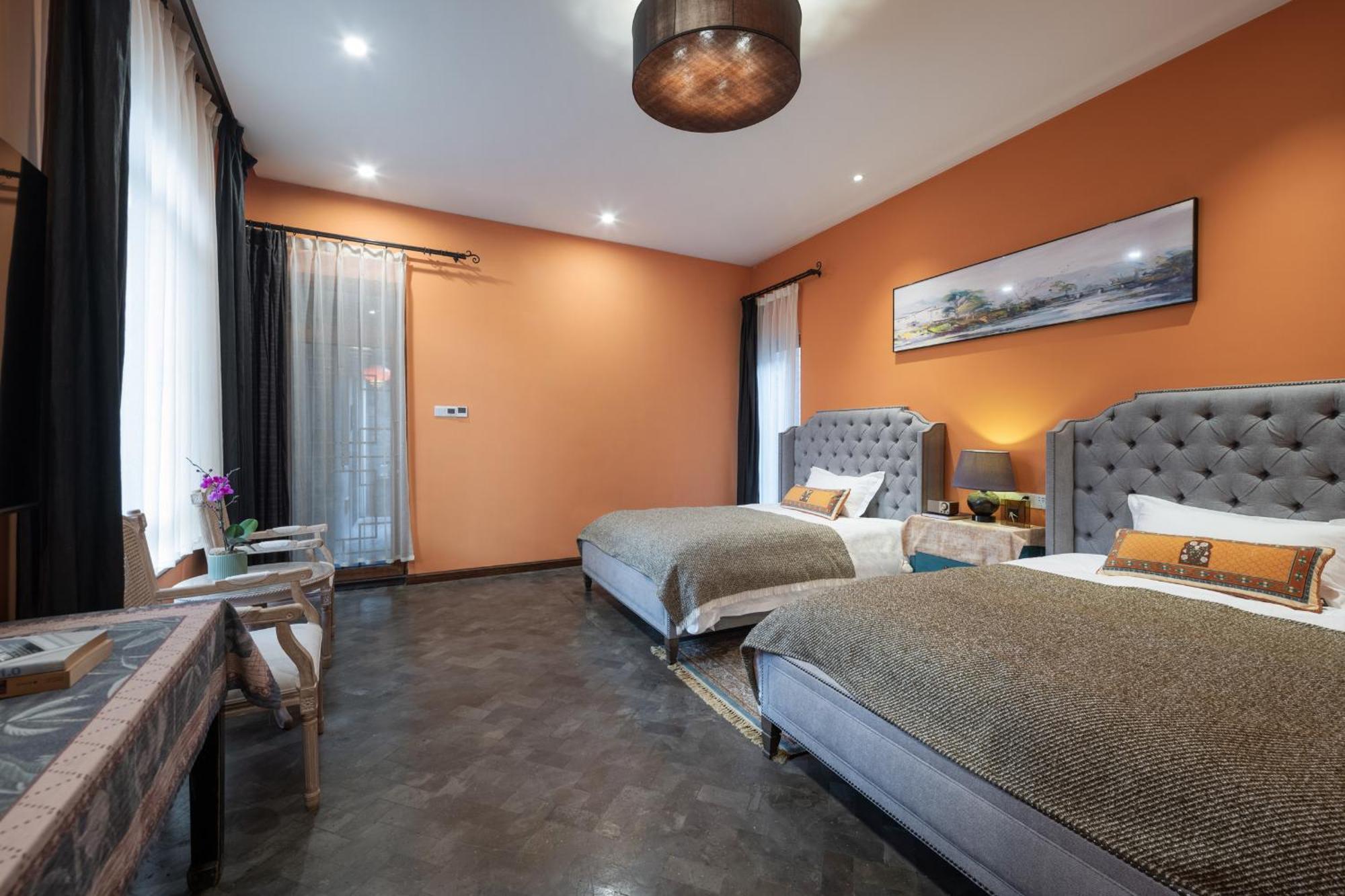 Hotel Cote Cour Deductive Beijing - Quadrangle Close To Tiananmen Square & Forbidden City & Nanluoguxiang, Walk To Wangfujing, English Speaking, Free Wifi, Free Laundry, Free Wonton & Noodles With Tour Ticket Service, Free Selfies With Ancient Costum Eksteriør bilde